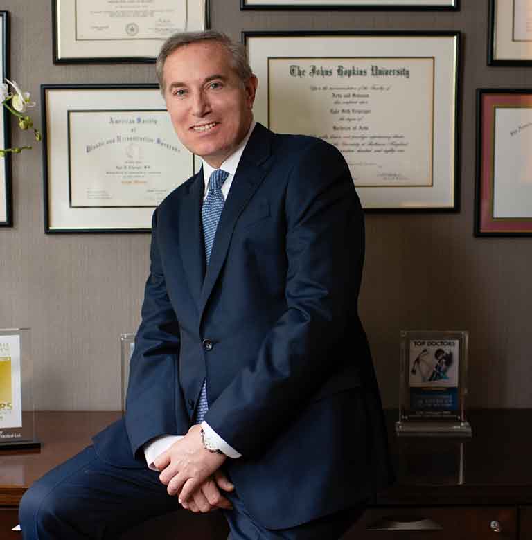 Dr. Lyle Leipziger has more than 25 years of experience